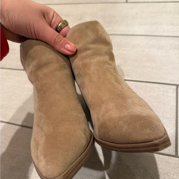 Steve Madden Brown Ankle Booties - Picture 7 of 9